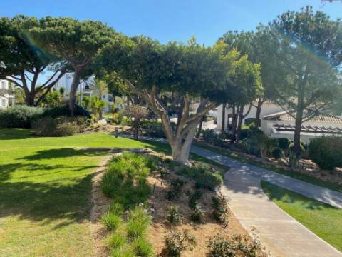 Apartamento T3 com vista para o Golfe e Jardim