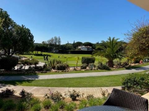 Apartamento T3 com vista para o Golfe e Jardim