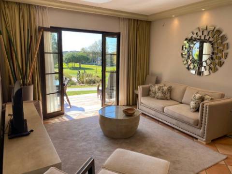 Apartamento T3 com vista para o Golfe e Jardim