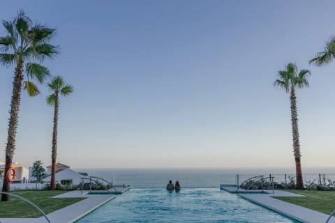 Big Blue - Moradias exclusivas com vista mar e parque natural