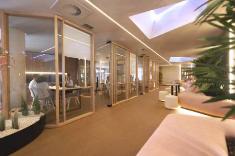 Apartamento T2, junto da praia.