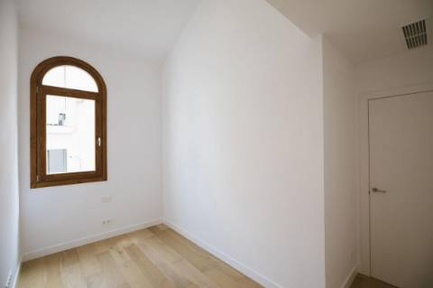 Moradia em banda T3 , perto da praia.