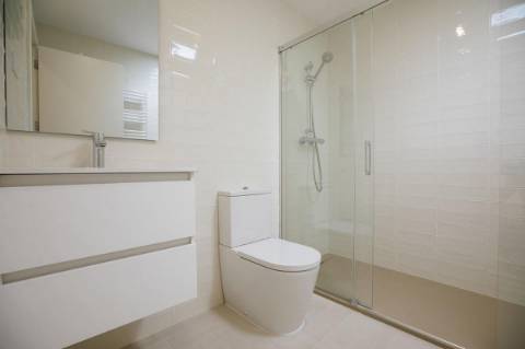 Moradia em banda T3 , perto da praia.