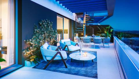 Apartamento T3 com varanda.