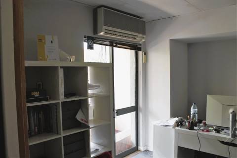 Escritório com 10 divisões, em zona privilegiada da cidade de Faro, Algarve