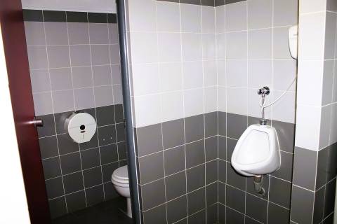 Escritório com 10 divisões, em zona privilegiada da cidade de Faro, Algarve