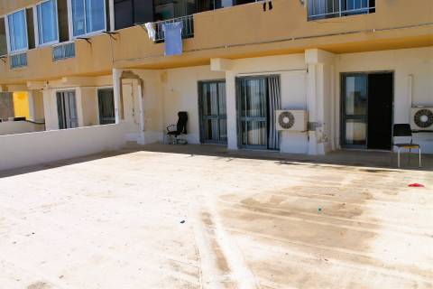 Escritório com 10 divisões, em zona privilegiada da cidade de Faro, Algarve