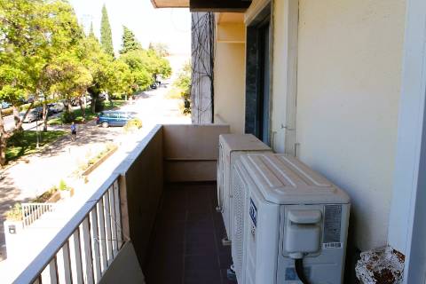 Escritório com 10 divisões, em zona privilegiada da cidade de Faro, Algarve