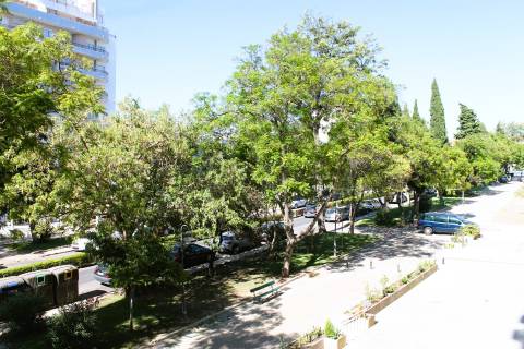 Escritório com 10 divisões, em zona privilegiada da cidade de Faro, Algarve