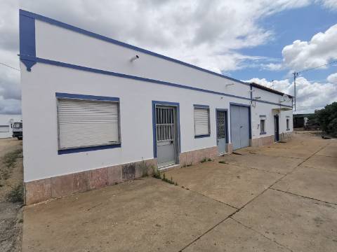 Terreno com Quintinha em Faro, Sítio do Besouro