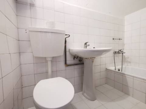 Terreno com Quintinha em Faro, Sítio do Besouro