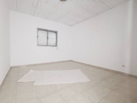 Terreno com Quintinha em Faro, Sítio do Besouro