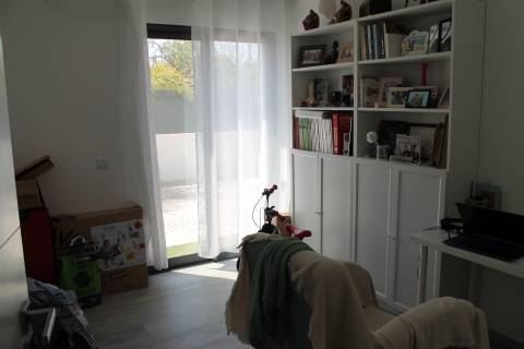 Moradia Isolada com piscina e jardim - Almancil, Algarve