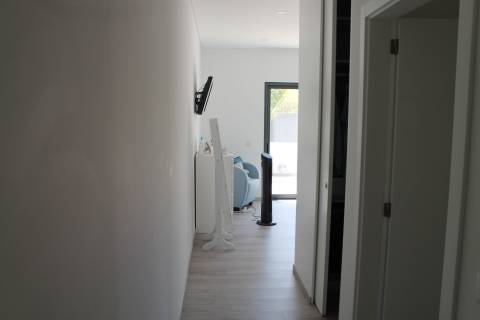 Moradia Isolada com piscina e jardim - Almancil, Algarve