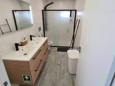 Moradia Isolada com piscina e jardim - Almancil, Algarve