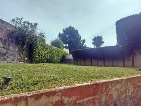 Moradia geminada T3 + Escritório, a 600m do Parque da Cidade do Porto.