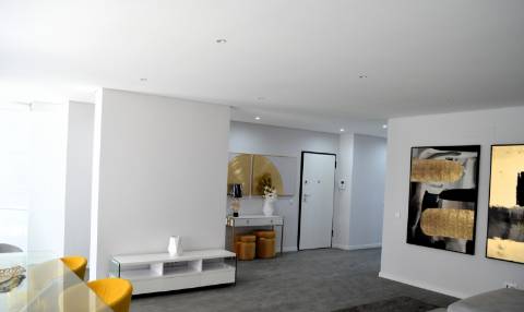 Apartamento T2 Novo com piscina, garagem e arrecadação em Olhão