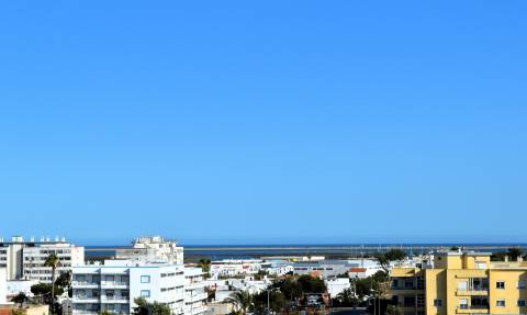 Apartamento T2 Novo com piscina, garagem e arrecadação em Olhão