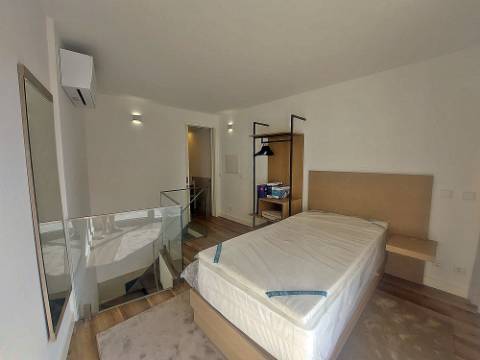 Moradia T2 em Gaia junto ao Douro