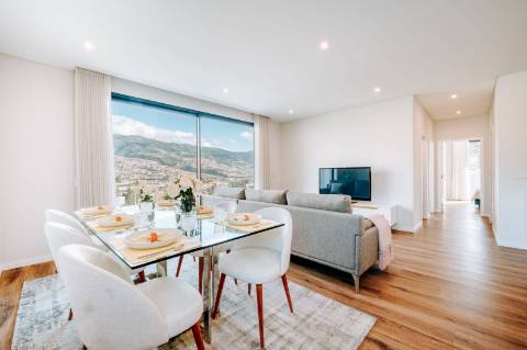 Apartamento T2 em São Martinho no Funchal