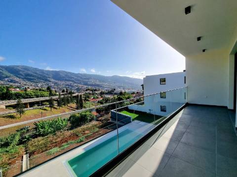 Apartamento T2 em São Martinho no Funchal