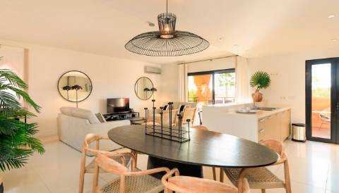 Moradia T5 de luxo em empreendimento premiado