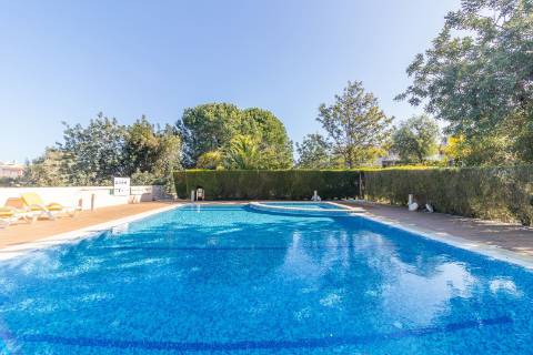 Apartamento T2 em empreendimento de golfe