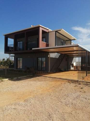 Quinta com produção agrícola ativa e projeto de turismo rural