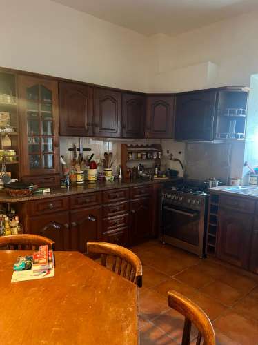 Moradia Terrea com 2 Quartos e 2 apartamentos, T2 e T1 com entradas independentes em zona Calma de Paderne