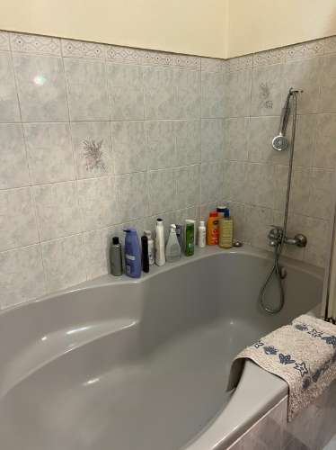 Moradia Terrea com 2 Quartos e 2 apartamentos, T2 e T1 com entradas independentes em zona Calma de Paderne