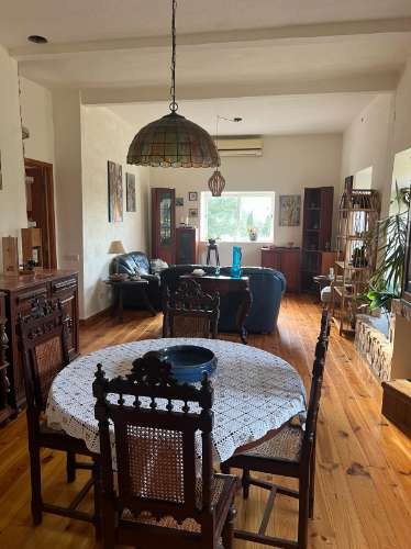 Moradia Terrea com 2 Quartos e 2 apartamentos, T2 e T1 com entradas independentes em zona Calma de Paderne