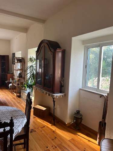 Moradia Terrea com 2 Quartos e 2 apartamentos, T2 e T1 com entradas independentes em zona Calma de Paderne