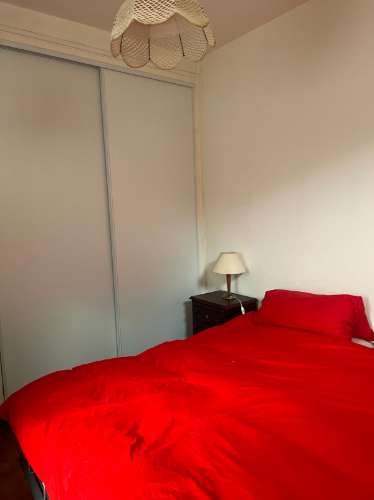 Moradia Terrea com 2 Quartos e 2 apartamentos, T2 e T1 com entradas independentes em zona Calma de Paderne