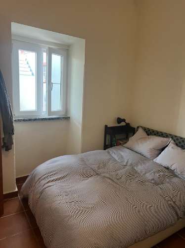 Moradia Terrea com 2 Quartos e 2 apartamentos, T2 e T1 com entradas independentes em zona Calma de Paderne