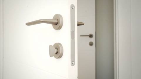 Moradia T3 c/ Excelentes acabamentos, piscina e vista Mar