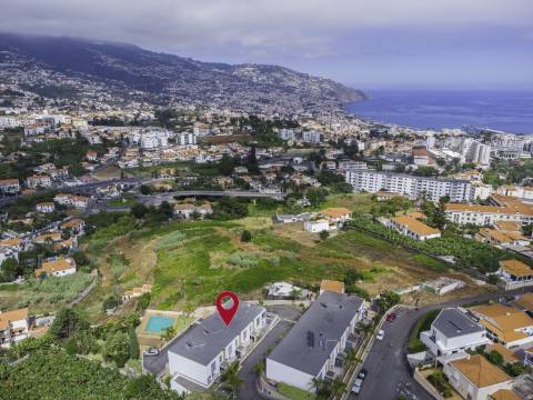 Moradia T3+1 em Condomínio Fechado nas Virtudes