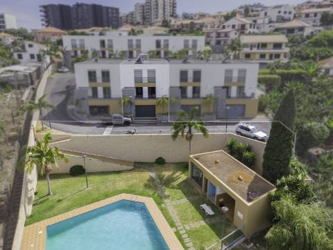 Moradia T3+1 em Condomínio Fechado nas Virtudes