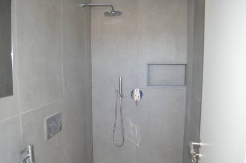 Moradia T3, em nova urbanização em Olhão, em zona tranquila perto de todos os serviços e acessos.