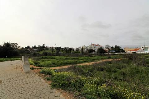 Lotes de terreno urbano, no Parchal, Lagoa