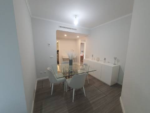 Apartamento de Luxo T2+1 em São Martinho