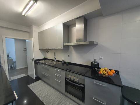 Apartamento de Luxo T2+1 em São Martinho