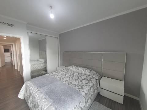 Apartamento de Luxo T2+1 em São Martinho