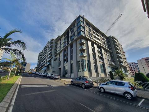 Apartamento de Luxo T2+1 em São Martinho