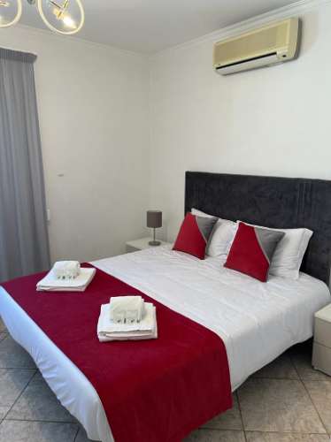 Excelente moradia isolada para rentabilizar em Albufeira, perto da praia