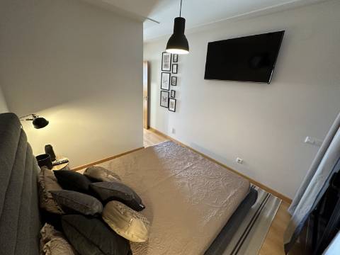 Moradia em banda T3+2 em Vilamoura em exelente estado de conservação e com piscina