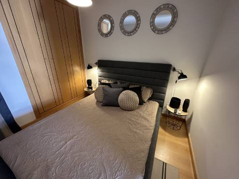 Moradia em banda T3+2 em Vilamoura em exelente estado de conservação e com piscina