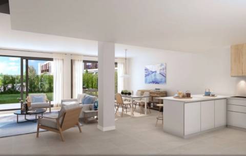 Moradia em banda T4, com 2 pisos.