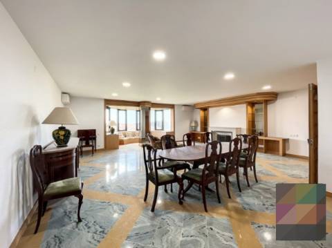 Apartamento T3 em Lisboa