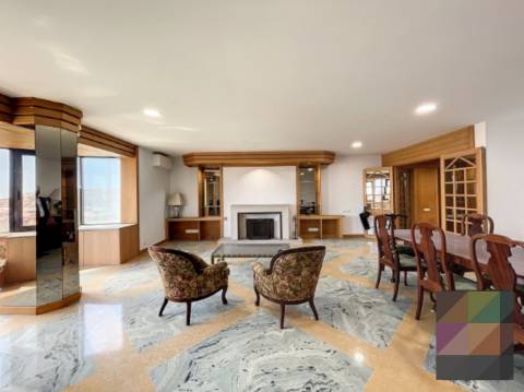 Apartamento T3 em Lisboa