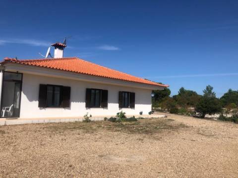 Quinta com piscina em Torrao 15 hectares